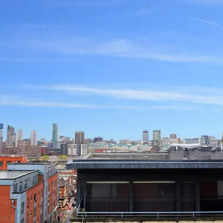 Penthouse - Amazing City Skyline Views - Free Parking - Balcony - Utilita Arena - New St Station - Bullring Shopping Birmingham Exterior photo