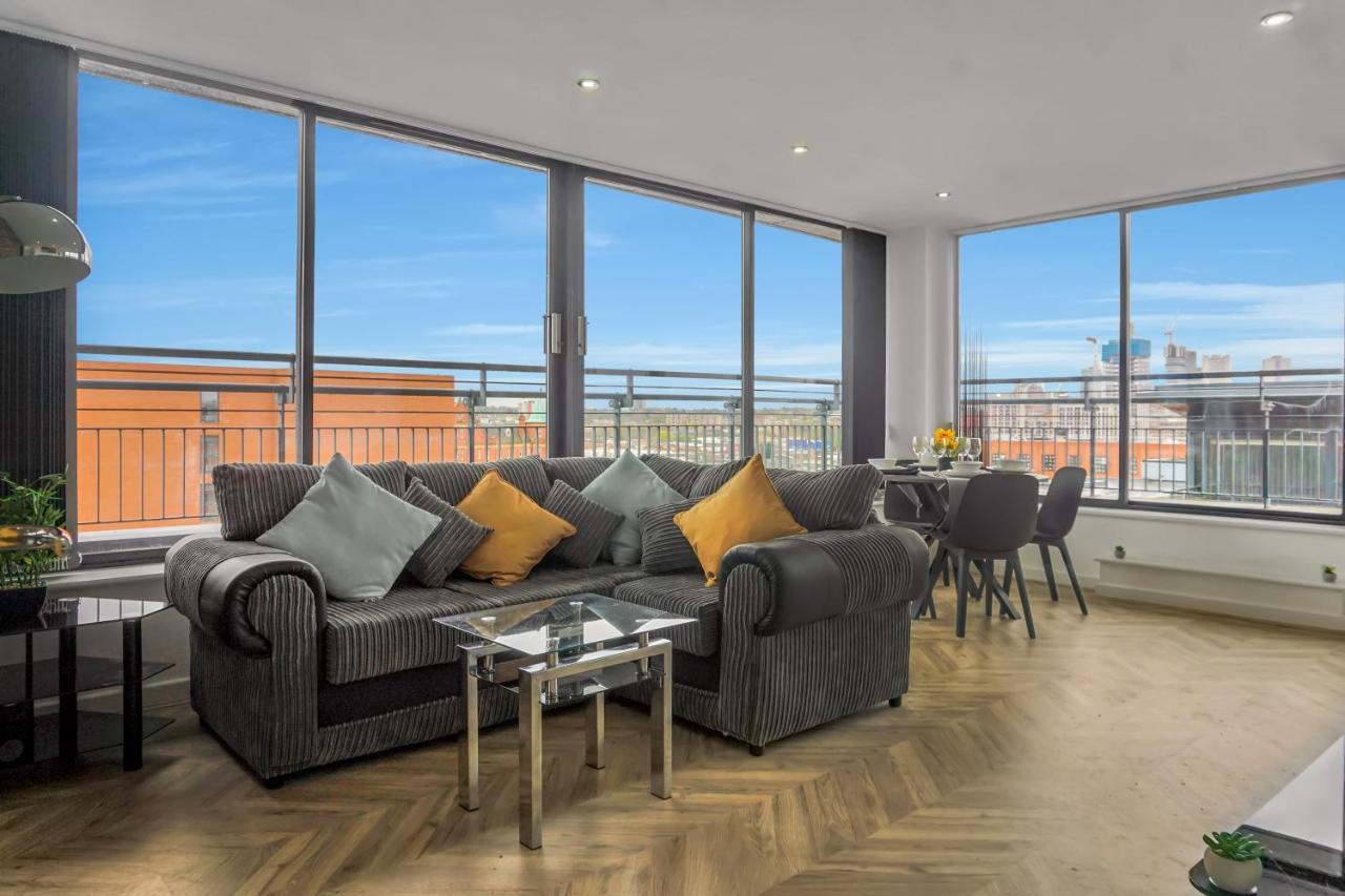 Appartement Penthouse - Amazing Skyline Views - Free Parking - Balcony - Utilita Arena - New St Station - Bullring Shopping *